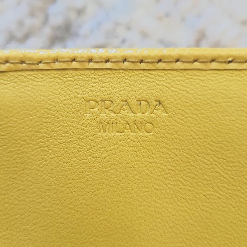 Prada Wallet - Picture 4 of 7